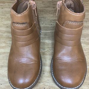 Old Navy Boots size 9  for girls